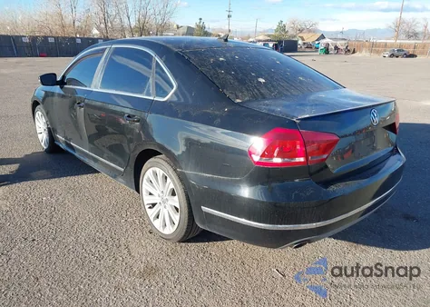 2013 Volkswagen Passat 2.0L Tdi Se z USA, uszkodzony, nr VIN 1VWBN7A39DC059089